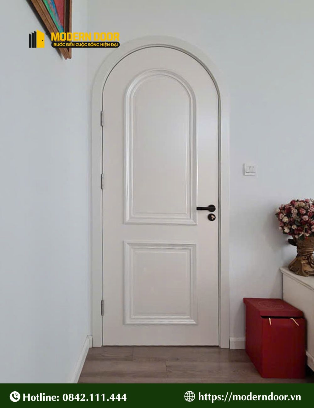 Cửa nhựa composite màu trắng đơn sắc, dễ dàng phối với nhiều phong cách thiết kế khác nhau