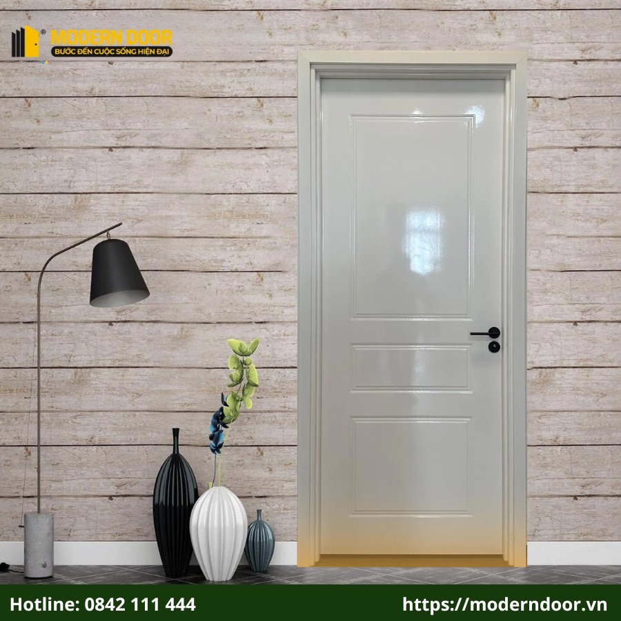 Cửa nhựa Composite sơn PU với bề mặt cửa được xử lý bằng lớp sơn PU (Polyurethane) kết hợp phủ film vân gỗ
