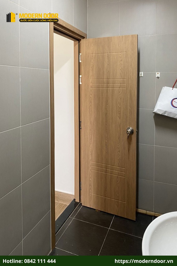 Cửa nhựa Composite được lựa chọn cho nhà tắm nhờ khả năng chống ẩm, mối mọt và cong vênh vượt trội